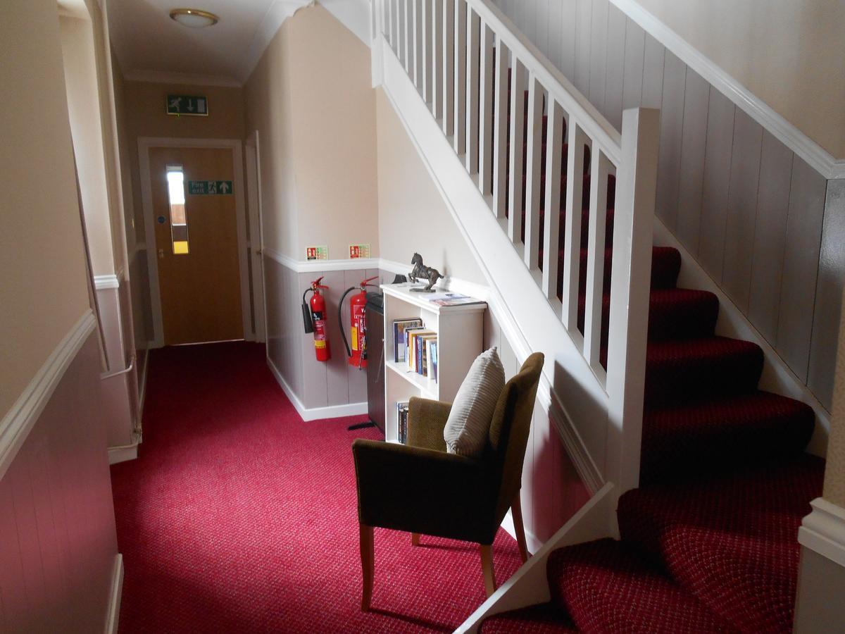 Hotel Airlie Arms Kirriemuir
