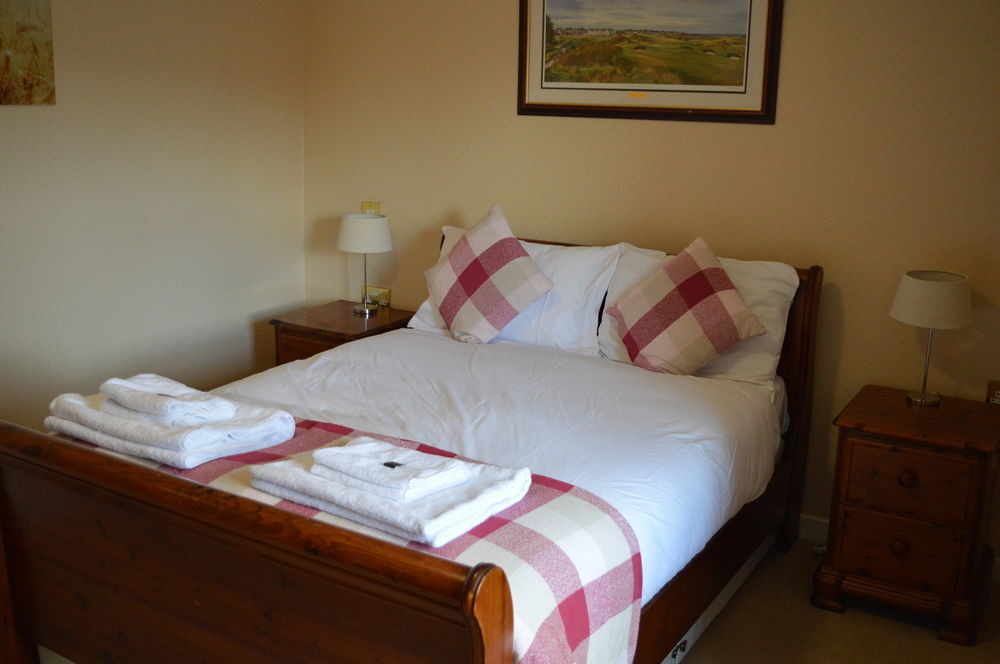 Hotel Airlie Arms 2*